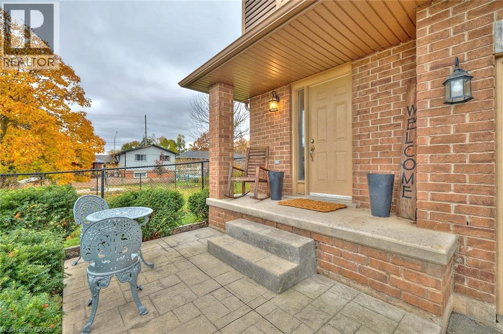 5052 Cassandra Drive Property Photo 4
