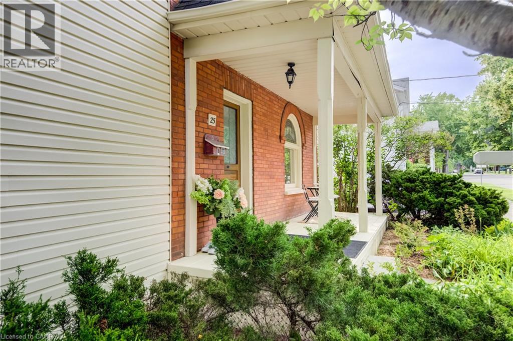 25 Central Street Property Photo 6