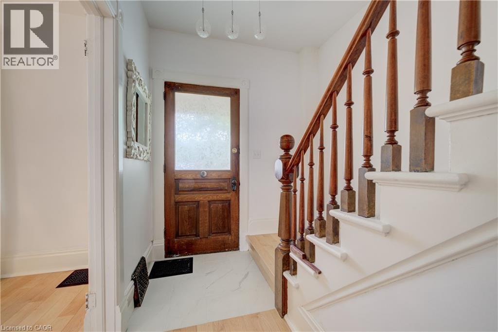 25 Central Street Property Photo 8