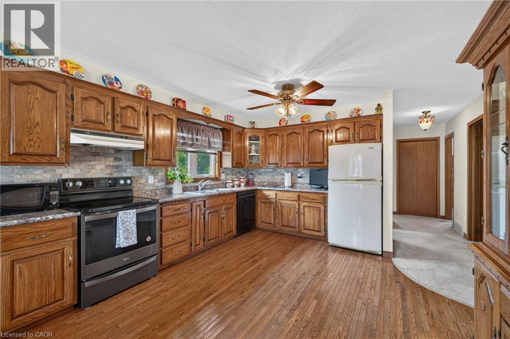 13 St Ladislaus Street Property Photo 11