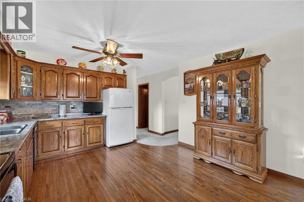 13 St Ladislaus Street Property Photo 12