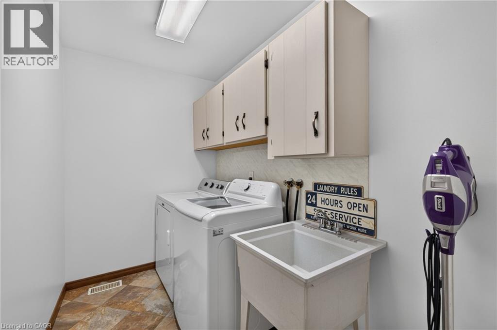 13 St Ladislaus Street Property Photo 22