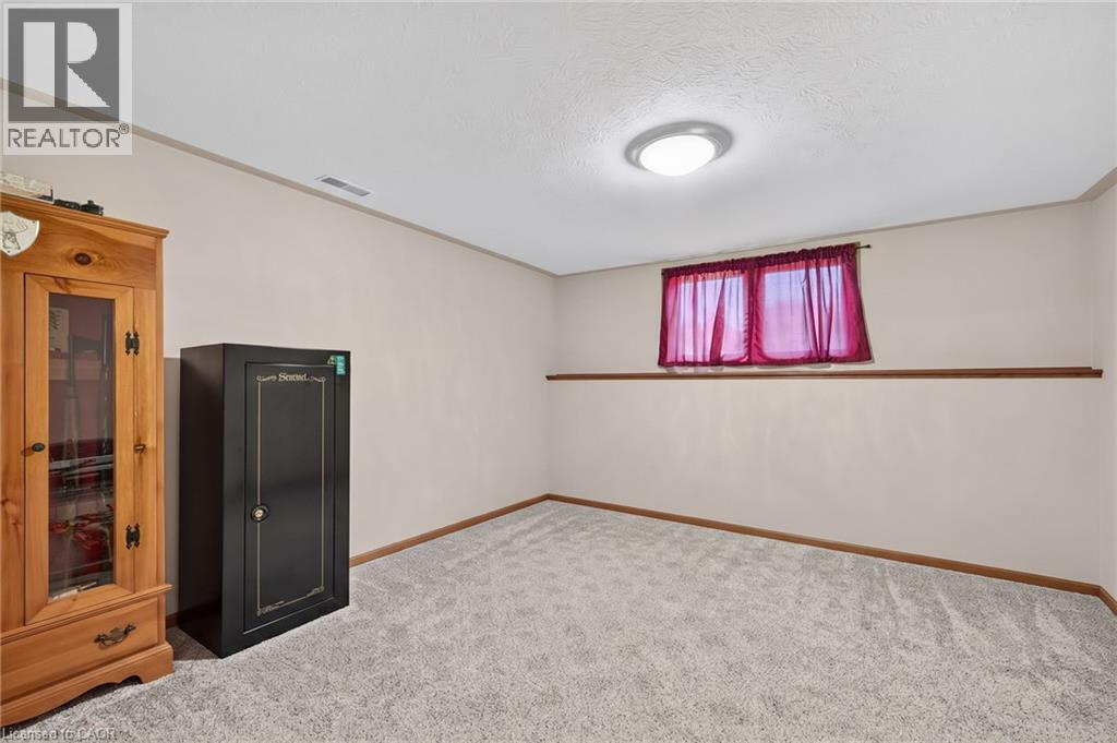 13 St Ladislaus Street Property Photo 28