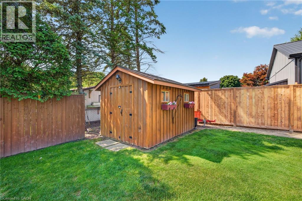 13 St Ladislaus Street Property Photo 33