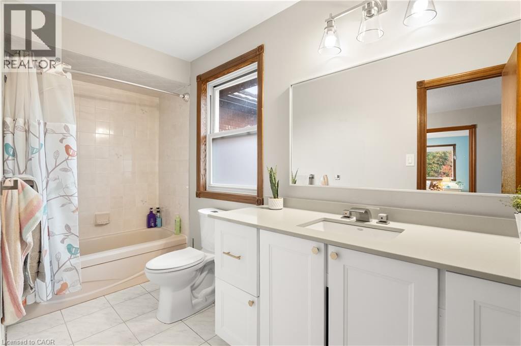 98 Wallace Drive Property Photo 20