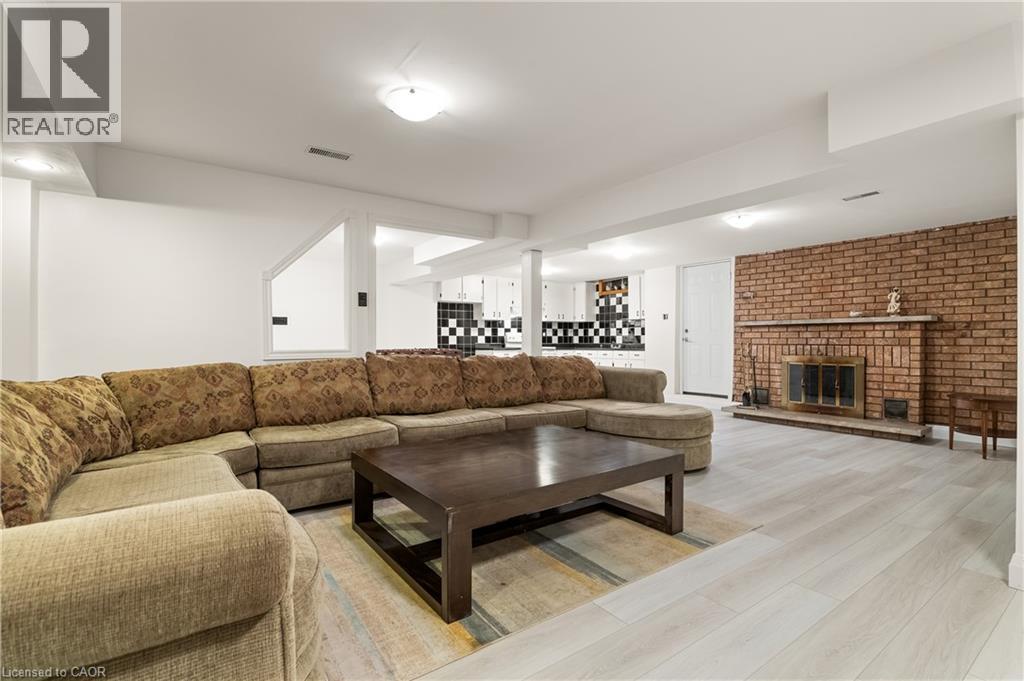 98 Wallace Drive Property Photo 26