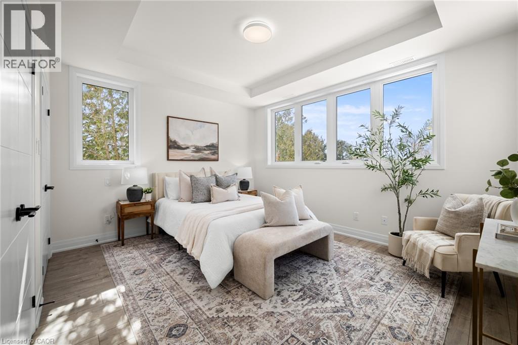 82 Chalmers Street N Property Photo 34