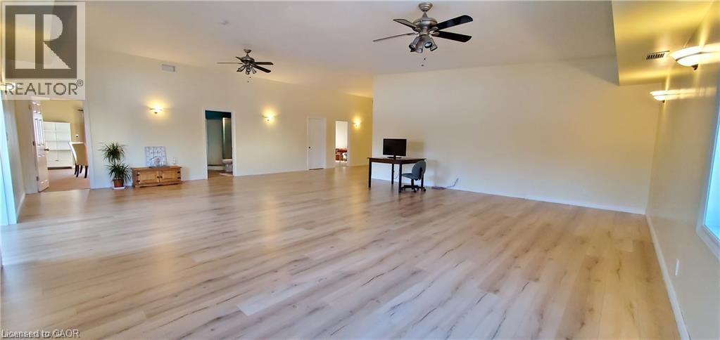 1615 Highland Road W Unit# 2nd Floor Photo de la propriété 1