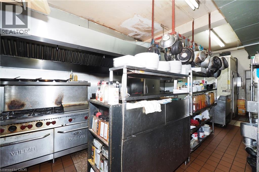 707 E King Street E Property Photo 21