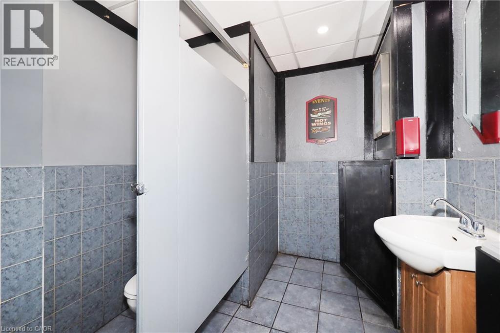 707 E King Street E Property Photo 26