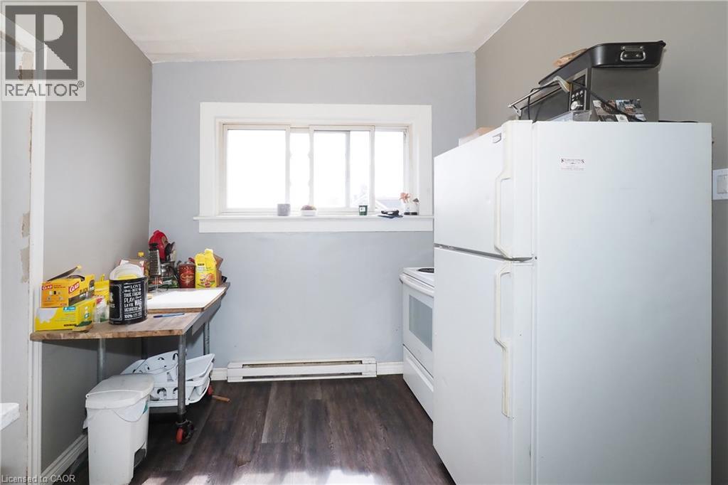 707 E King Street E Property Photo 40