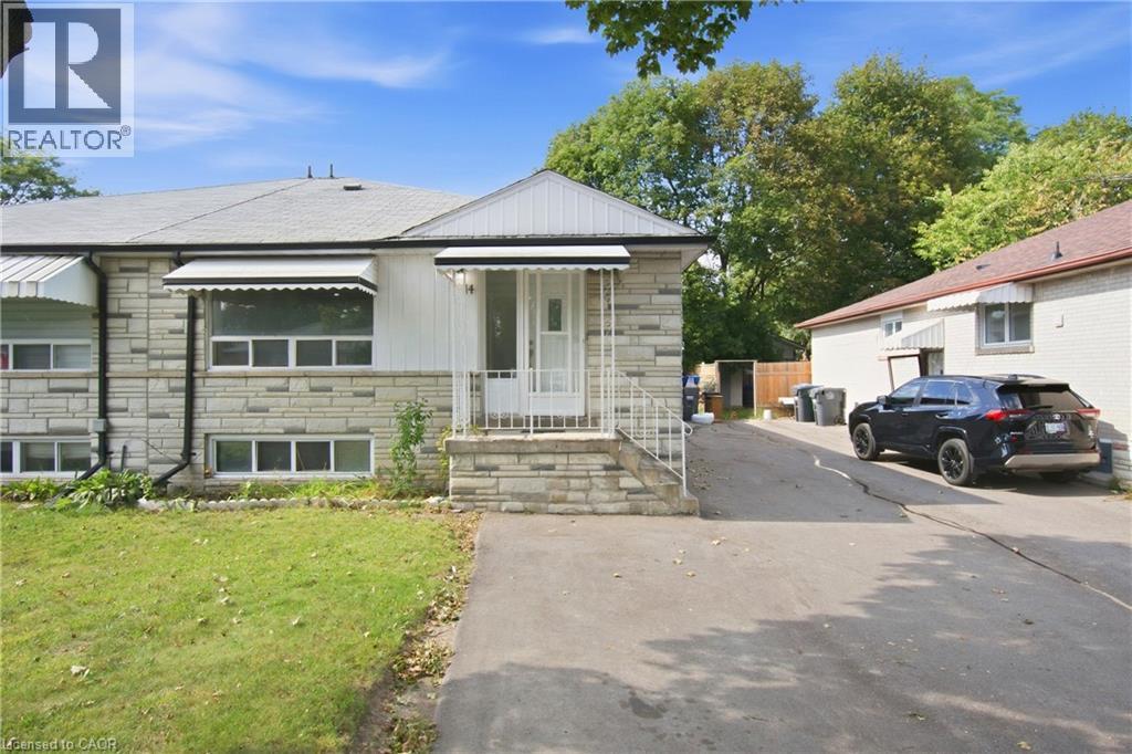 14 AVONDALE Boulevard