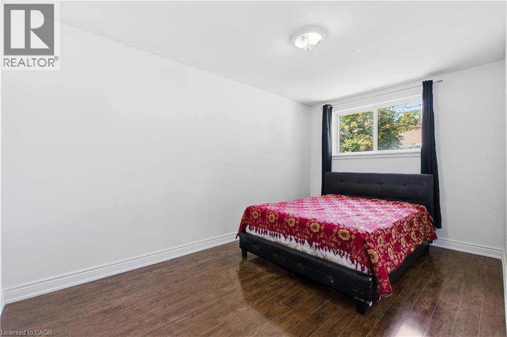 14 Avondale Boulevard Property Photo 21