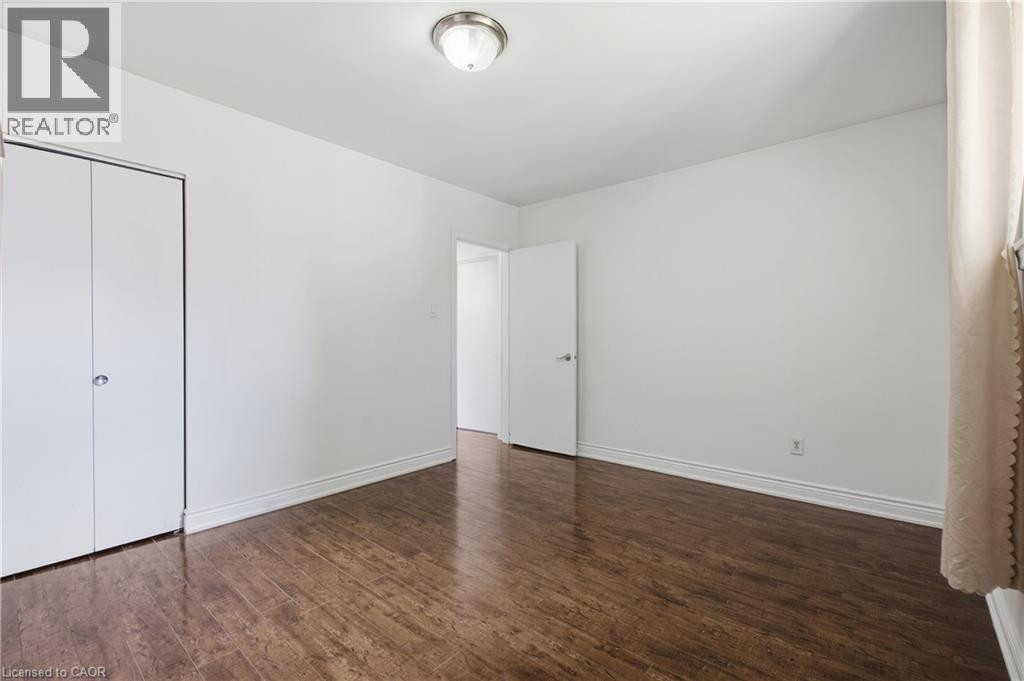 14 Avondale Boulevard Property Photo 24