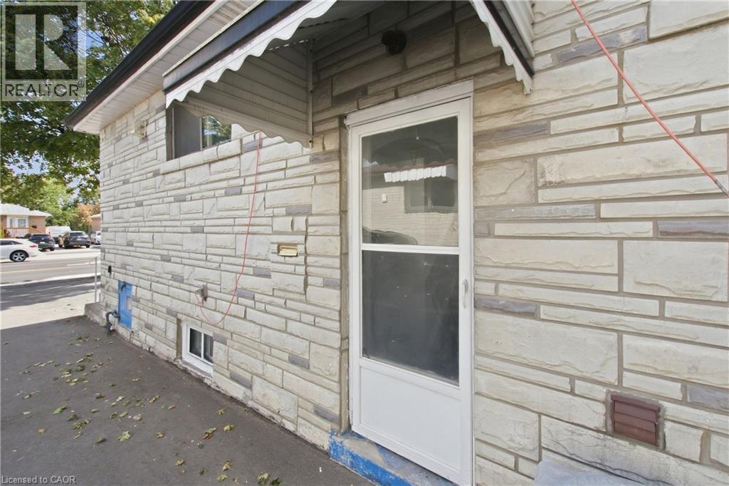 14 Avondale Boulevard Property Photo 44
