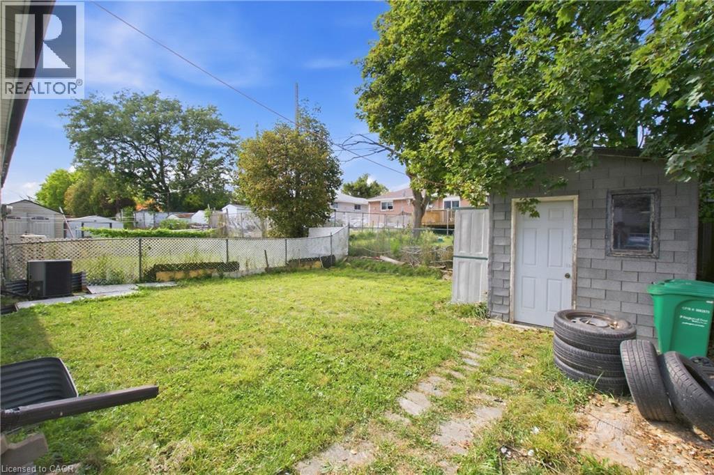 14 Avondale Boulevard Property Photo 45