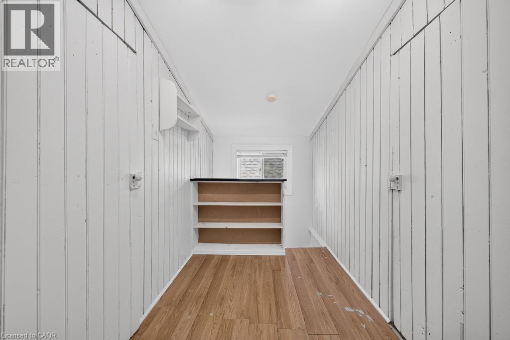 36 Sherman Avenue N Property Photo 32