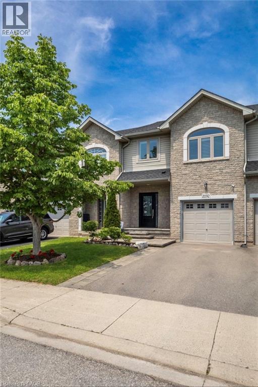 2092 English Crescent Property Photo 1