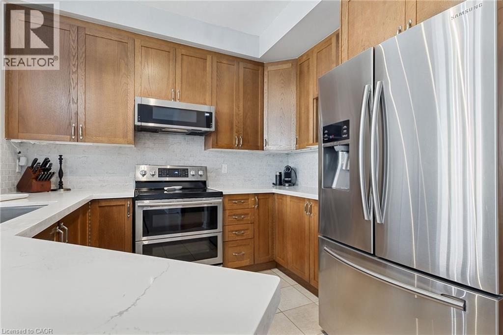 2092 English Crescent Property Photo 7
