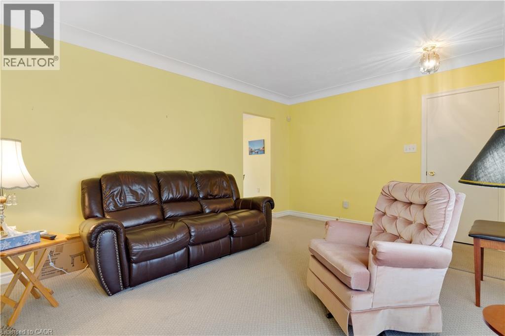 297 Wilson Avenue Property Photo 6