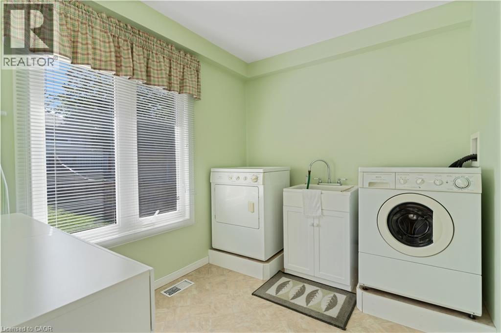 297 Wilson Avenue Property Photo 25