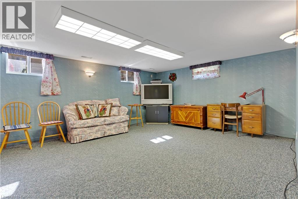 297 Wilson Avenue Property Photo 31