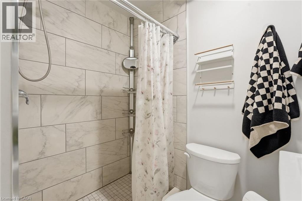 166 Emerald Street S Property Photo 38