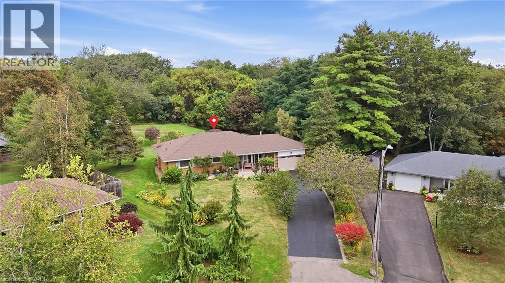 4 Kew Court Property Photo 1