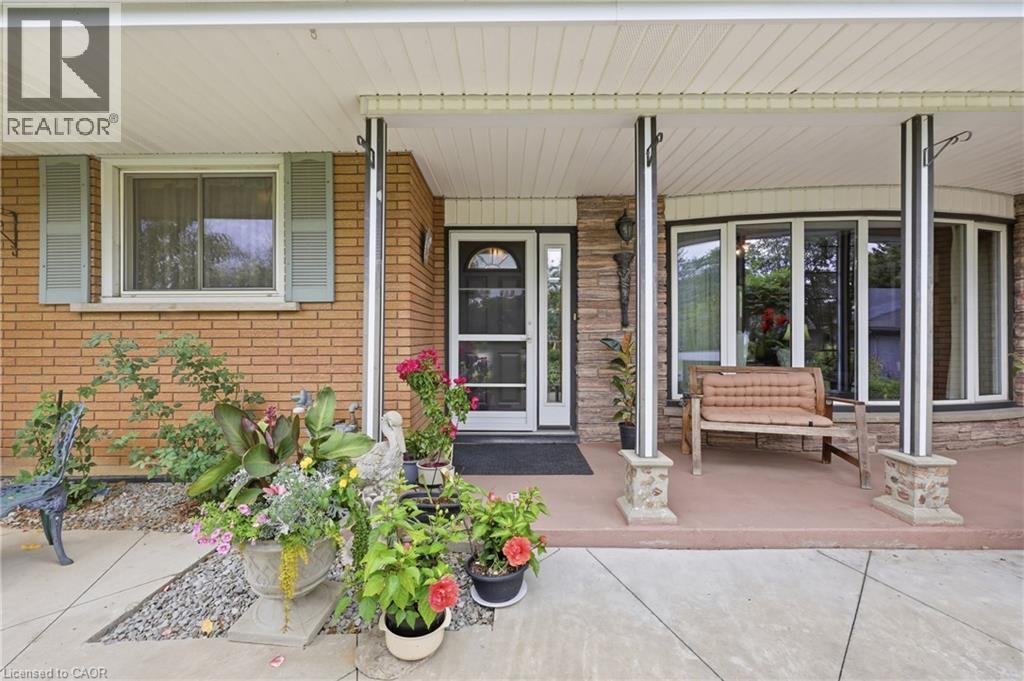 4 Kew Court Property Photo 7