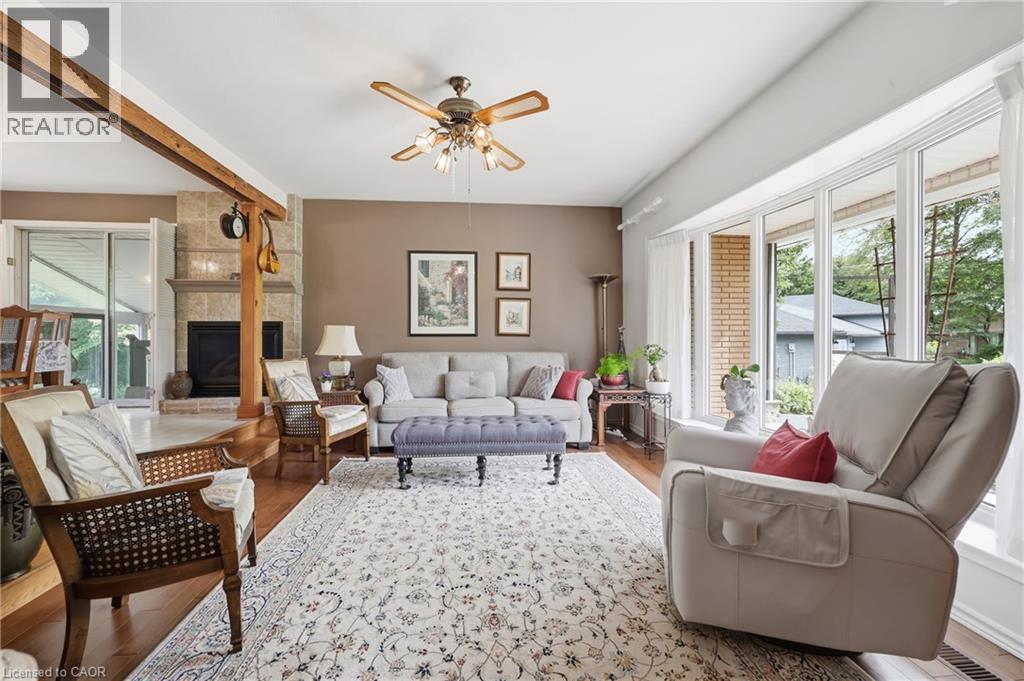 4 Kew Court Property Photo 8