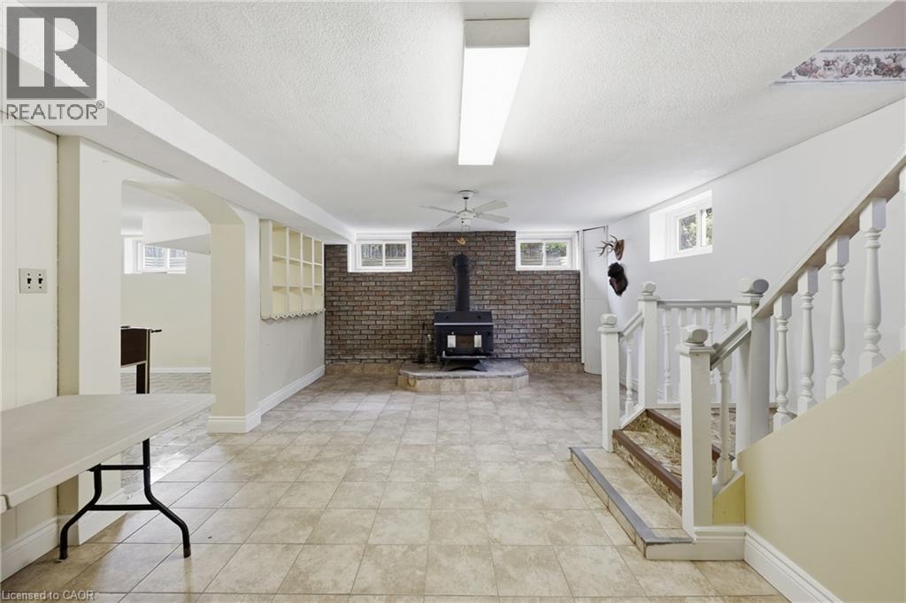 4 Kew Court Property Photo 16