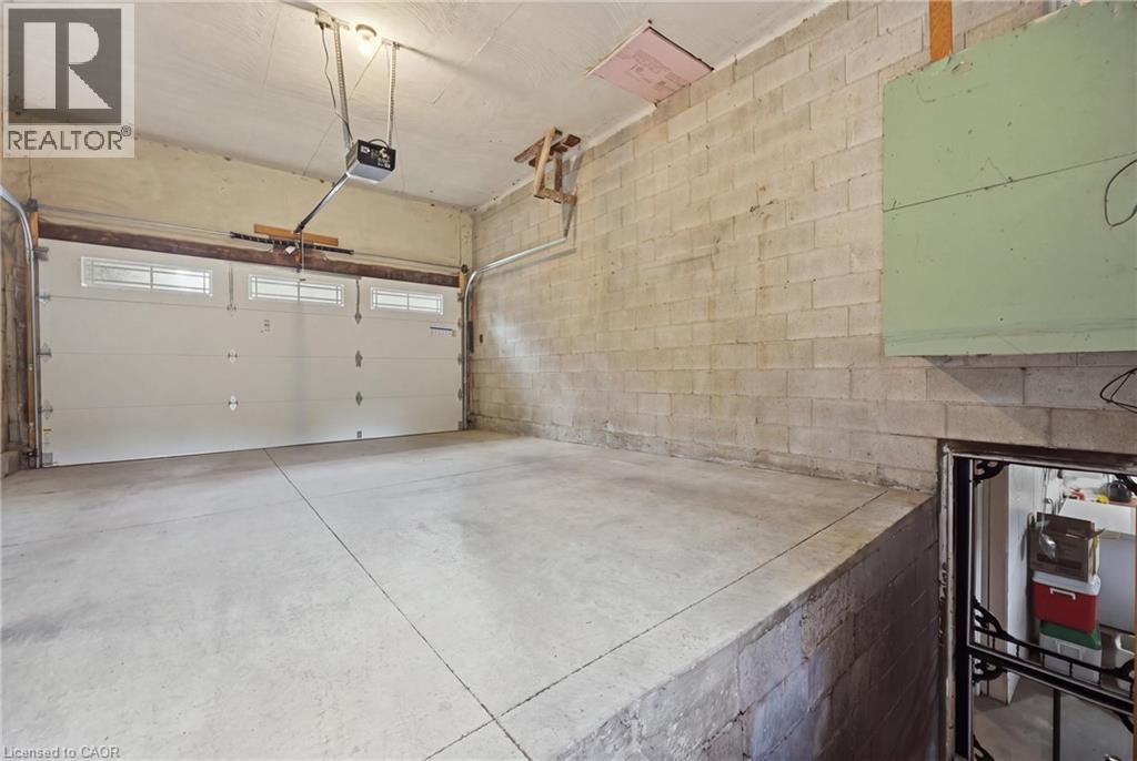 4 Kew Court Property Photo 20