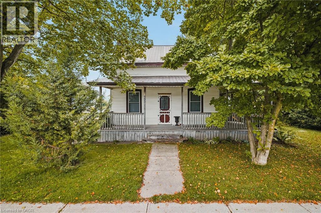 485 WALLACE Avenue S Property Photo 1