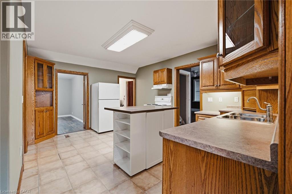 485 Wallace Avenue S Property Photo 10