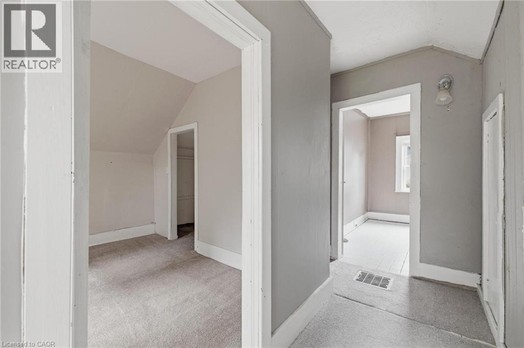 485 Wallace Avenue S Property Photo 22