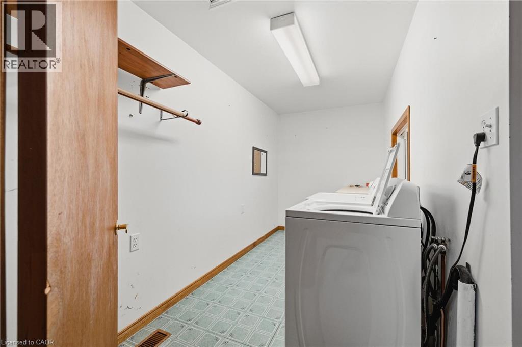485 Wallace Avenue S Property Photo 25