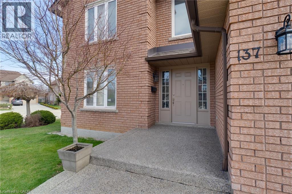 137 National Drive Property Photo 10