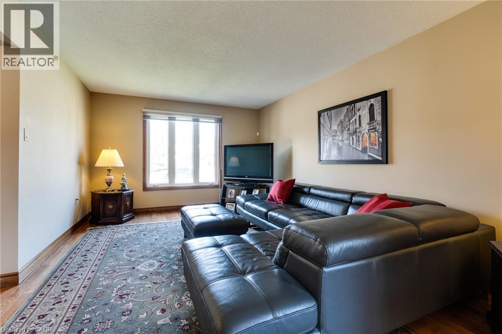 137 National Drive Property Photo 15