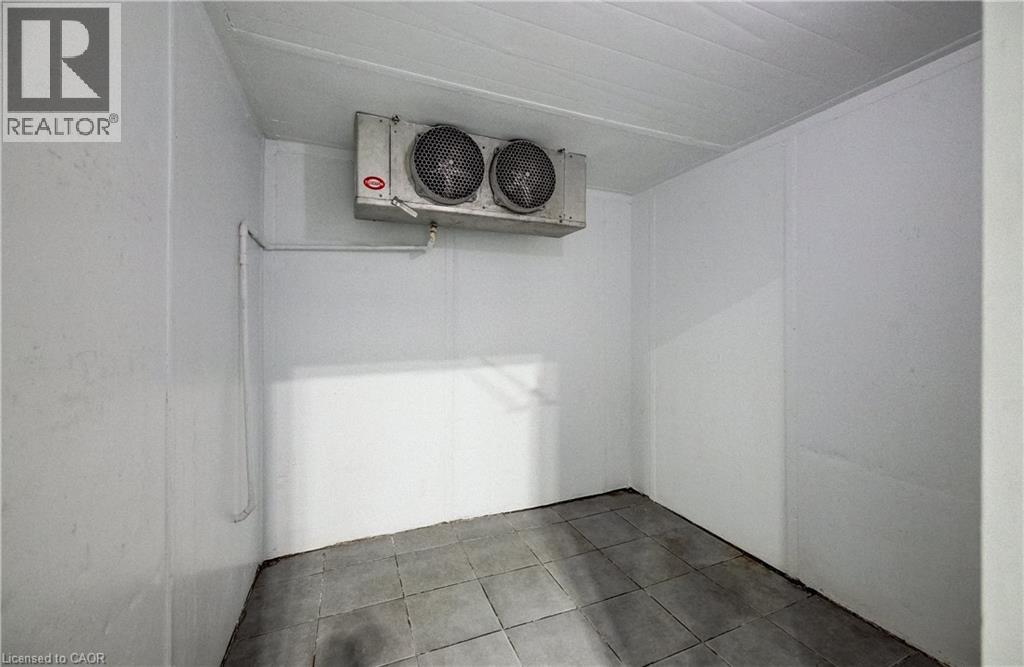 1118 King Street E Property Photo 24