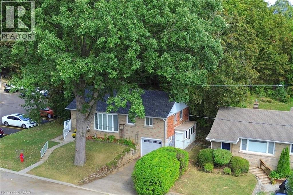 24 Delsey Street Property Photo 6