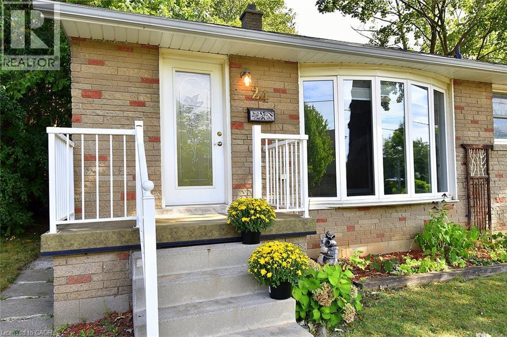 24 Delsey Street Property Photo 7