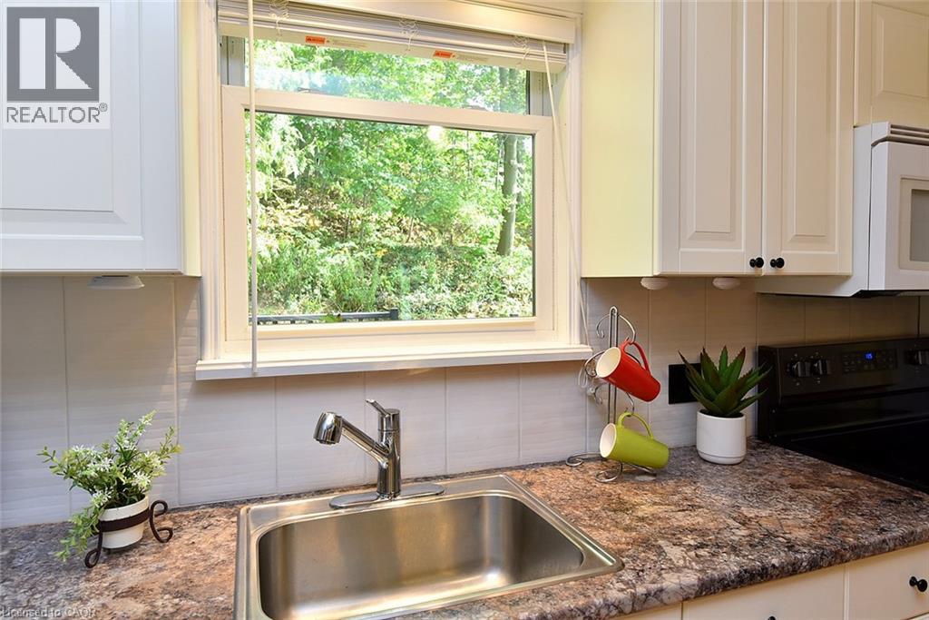 24 Delsey Street Property Photo 19