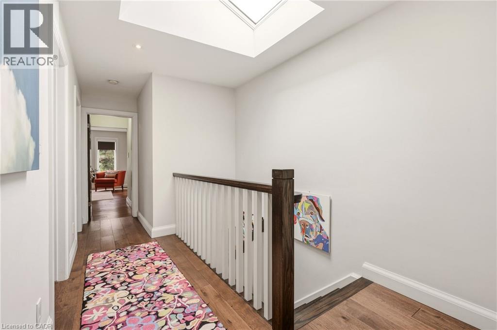 387 Valanna Crescent Property Photo 20