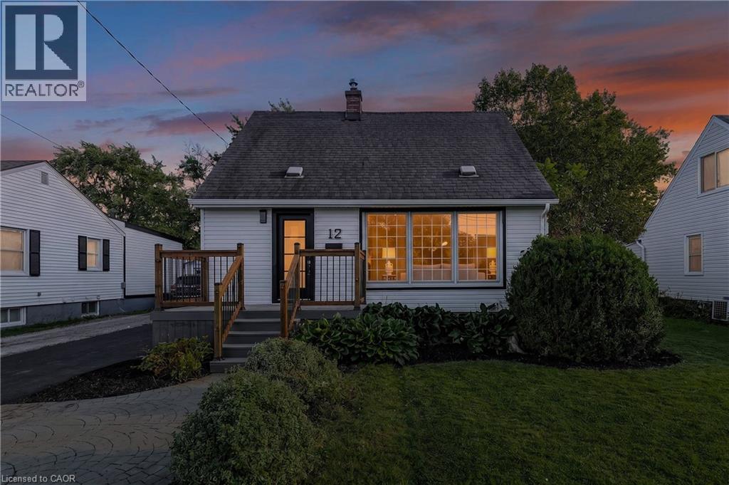 12 Admiral Road Property Photo 1