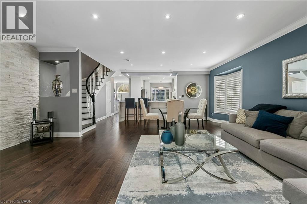 73 Windhaven Place Property Photo 18