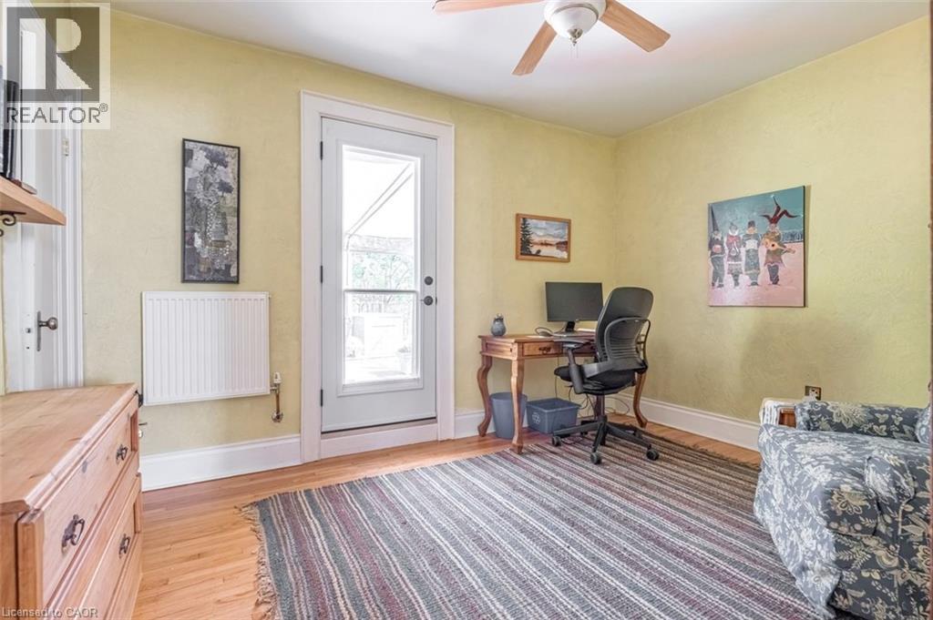 18 Forsyth Avenue N Property Photo 40