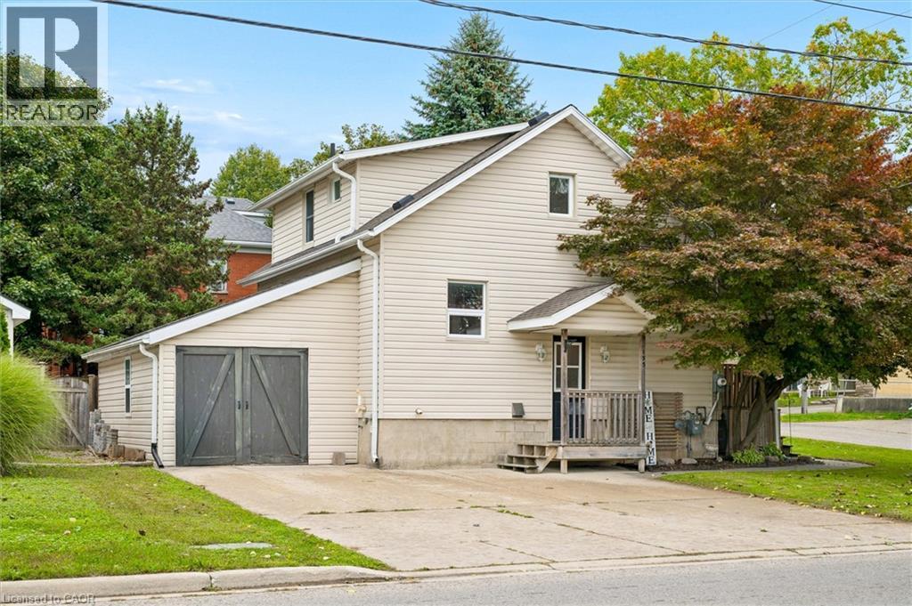195 VICTORIA Avenue S Property Photo 1