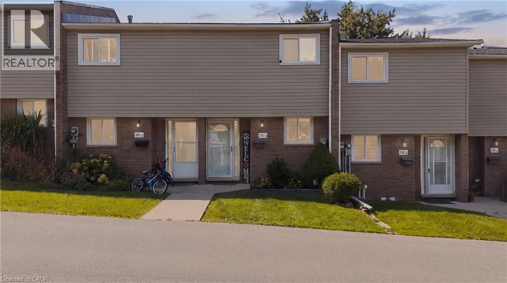 316 Bluevale Street N Unit# D Property Photo 1