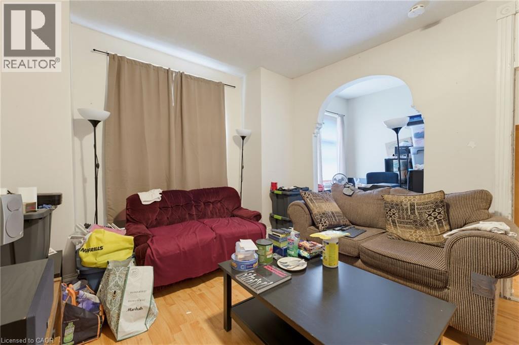 113 Wentworth Street S Property Photo 22