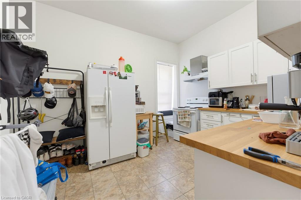 113 Wentworth Street S Property Photo 14